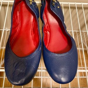 Ralph Lauren Navy leather flat w/chain detail - 10